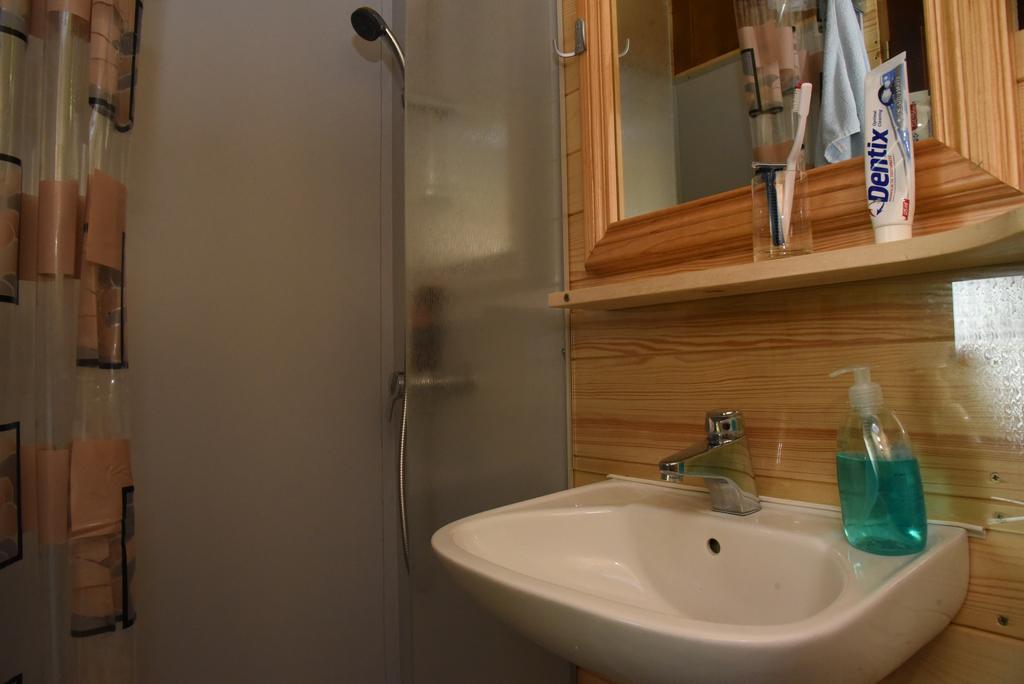 Holiday Home Kucica Na Drvetu Banja Koviljača Екстериор снимка