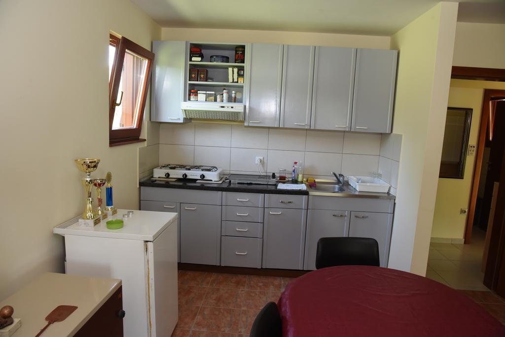 Holiday Home Kucica Na Drvetu Banja Koviljača Екстериор снимка