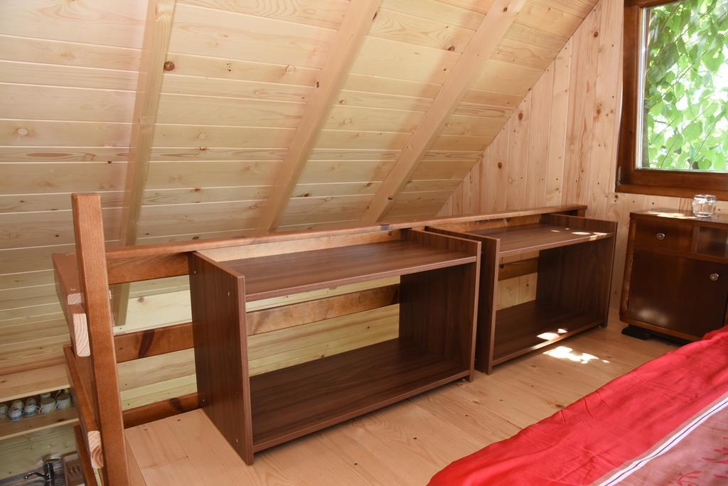 Holiday Home Kucica Na Drvetu Banja Koviljača Екстериор снимка