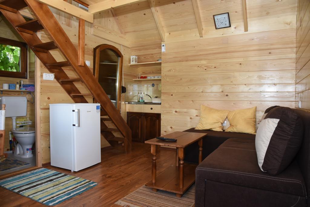 Holiday Home Kucica Na Drvetu Banja Koviljača Екстериор снимка