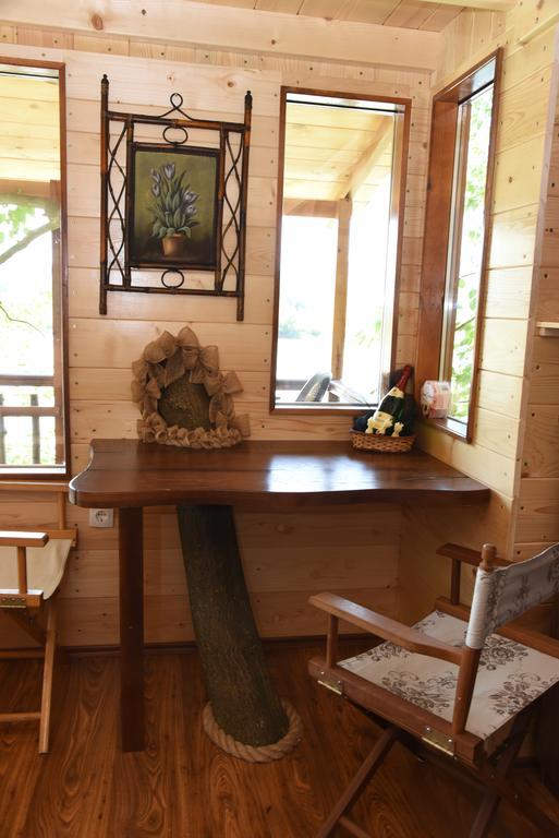 Holiday Home Kucica Na Drvetu Banja Koviljača Екстериор снимка